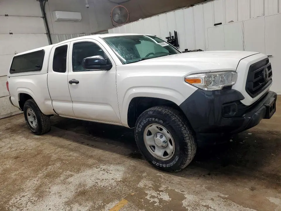 2021 TOYOTA TACOMA SR  