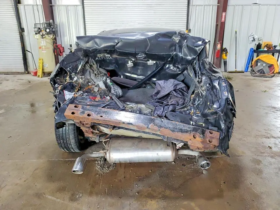 2010 NISSAN ALTIMA S  
