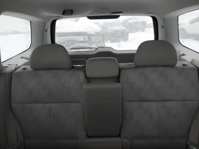 2010 SUBARU FORESTER XS  