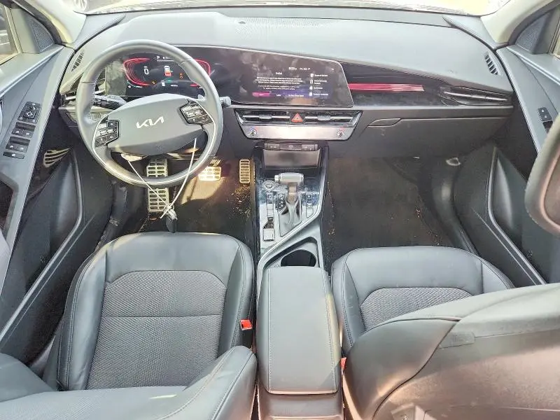 2023 KIA NIRO EX  