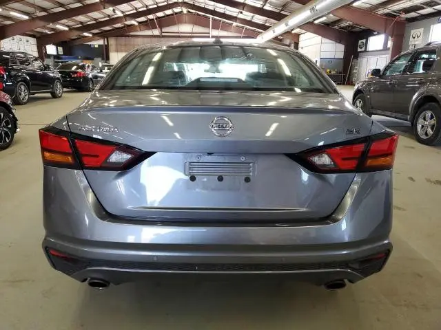 2021 NISSAN ALTIMA SR  