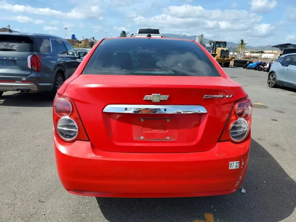 2014 CHEVROLET SONIC LT  