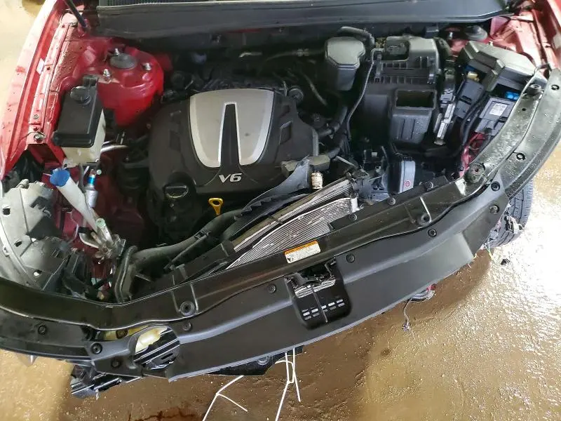 2011 HYUNDAI SANTA FE SE  