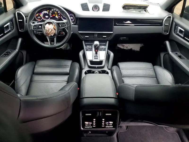 2023 PORSCHE CAYENNE COUPE  