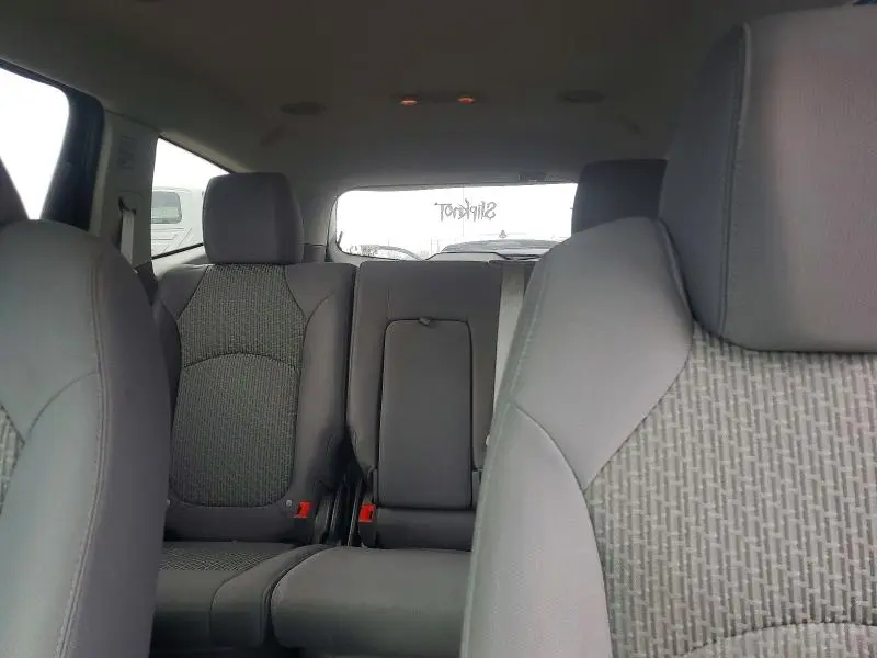 2012 CHEVROLET TRAVERSE LS  