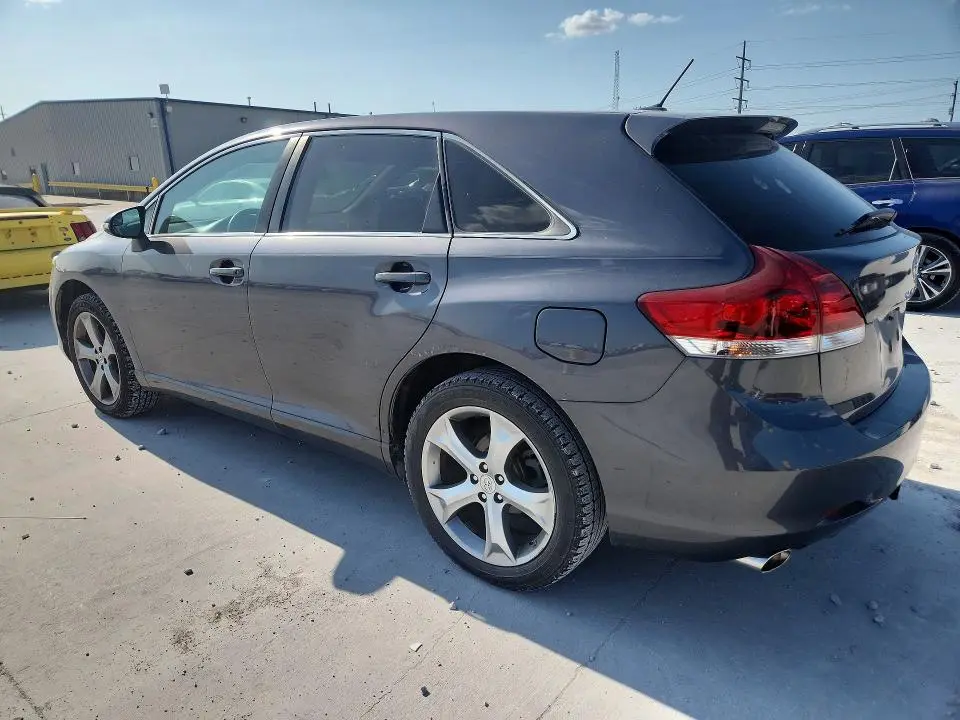 2013 TOYOTA VENZA LE  