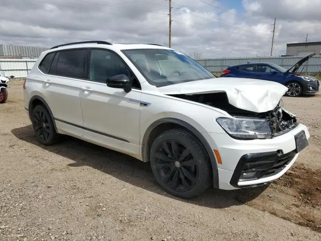 2020 VOLKSWAGEN TIGUAN SE  