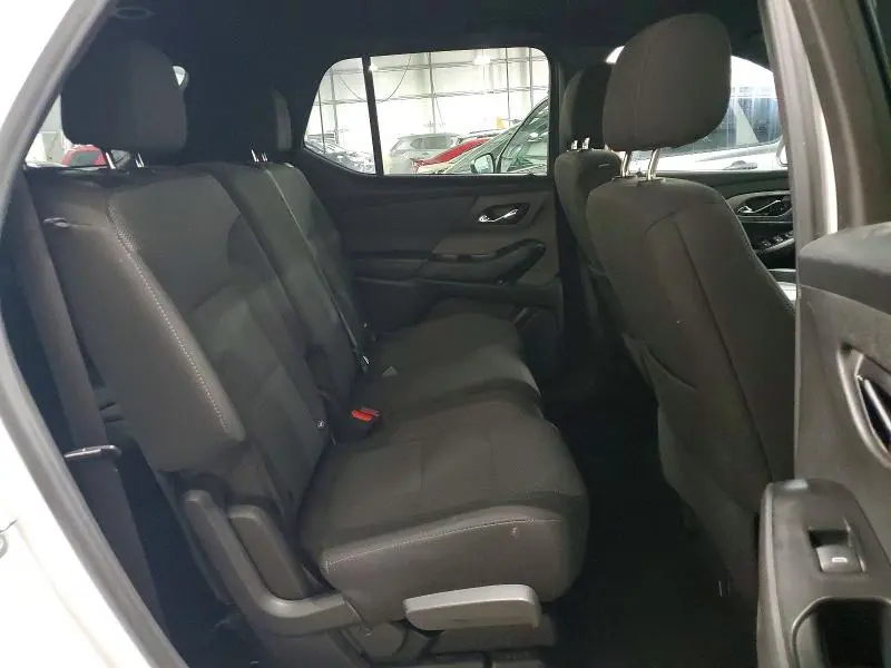 2023 CHEVROLET TRAVERSE LT  