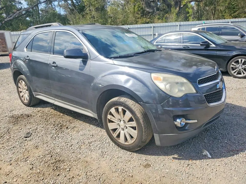 2010 CHEVROLET EQUINOX LT  