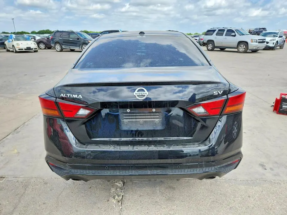 2019 NISSAN ALTIMA SV  