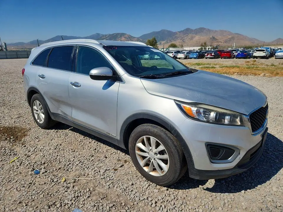 2017 KIA SORENTO LX V6  
