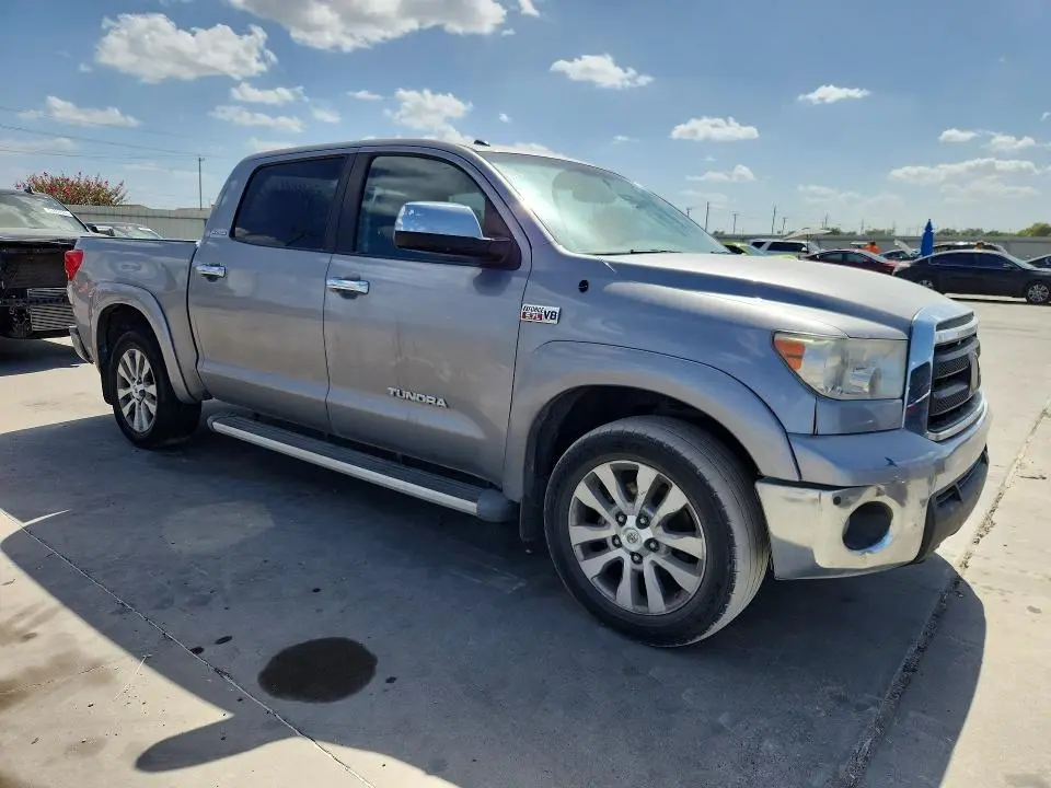 2011 TOYOTA TUNDRA CREWMAX LIMITED  