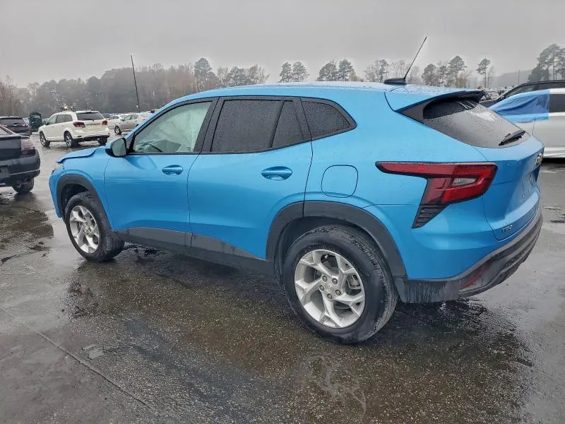 2025 CHEVROLET TRAX LS  