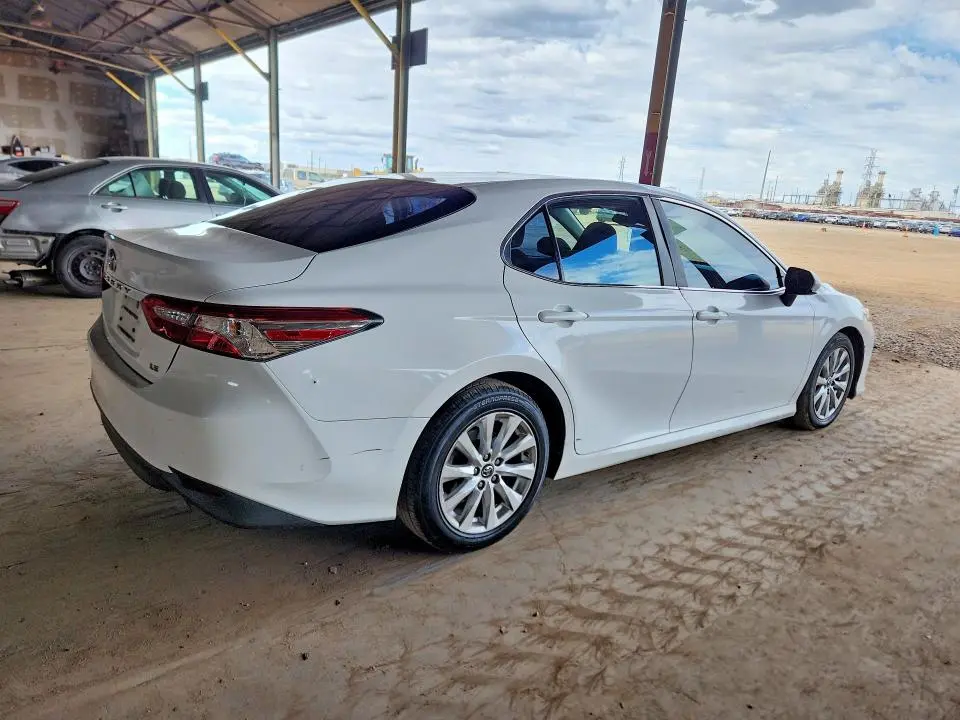 2018 TOYOTA CAMRY LE  