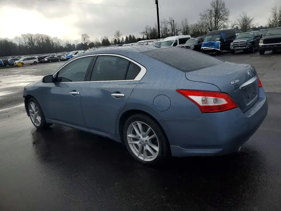 2011 NISSAN MAXIMA S  