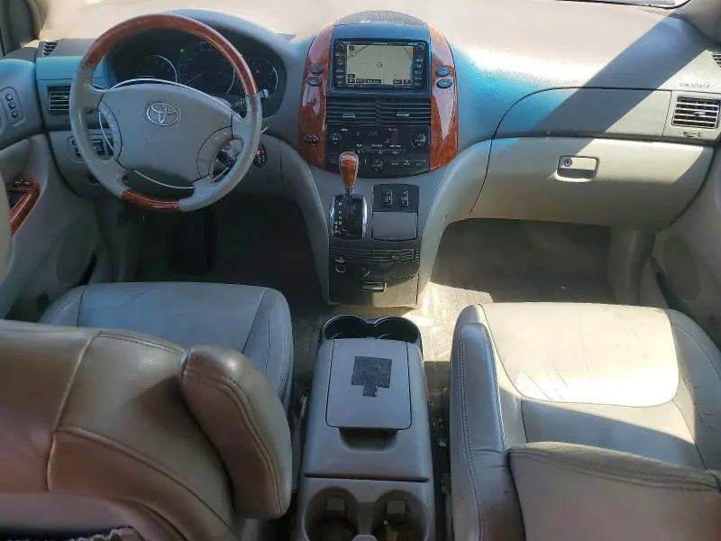 2010 TOYOTA SIENNA XLE LIMITED  