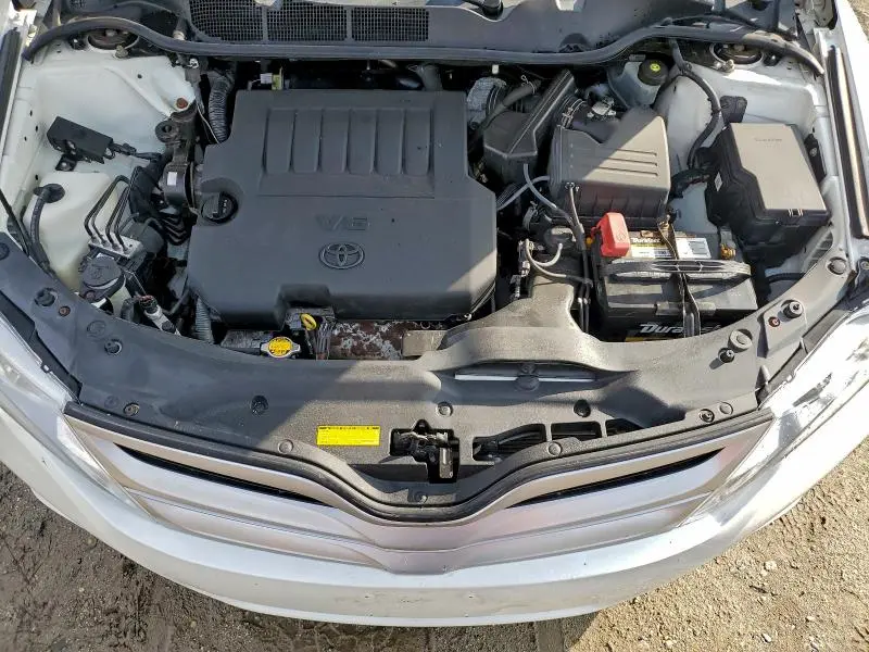 2014 TOYOTA VENZA LE  