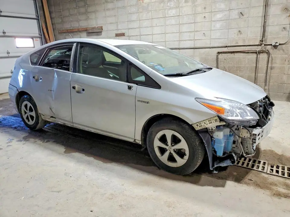 2015 TOYOTA PRIUS   