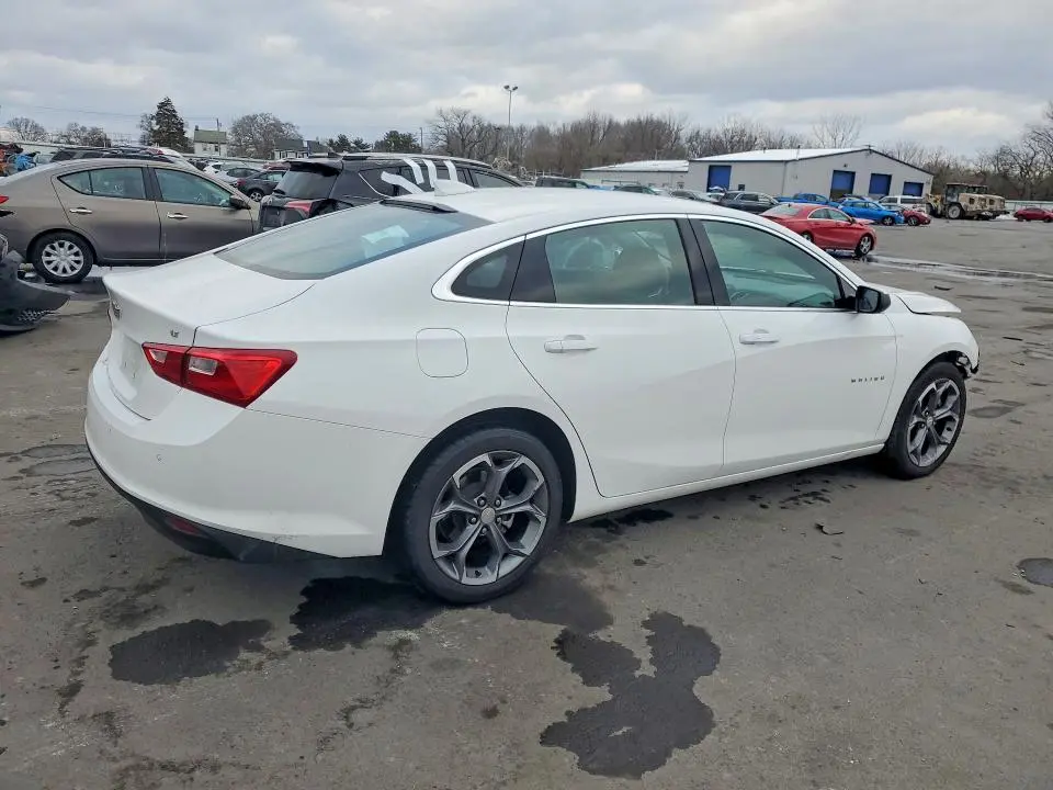 2024 CHEVROLET MALIBU LT  