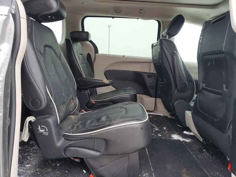 2023 CHRYSLER PACIFICA LIMITED  