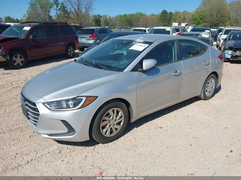 2018 HYUNDAI ELANTRA SE
