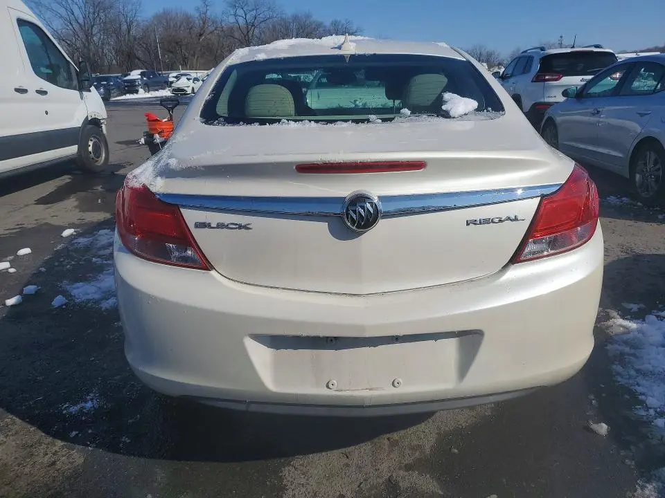 2012 BUICK REGAL   