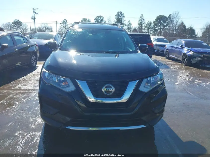2019 NISSAN ROGUE S