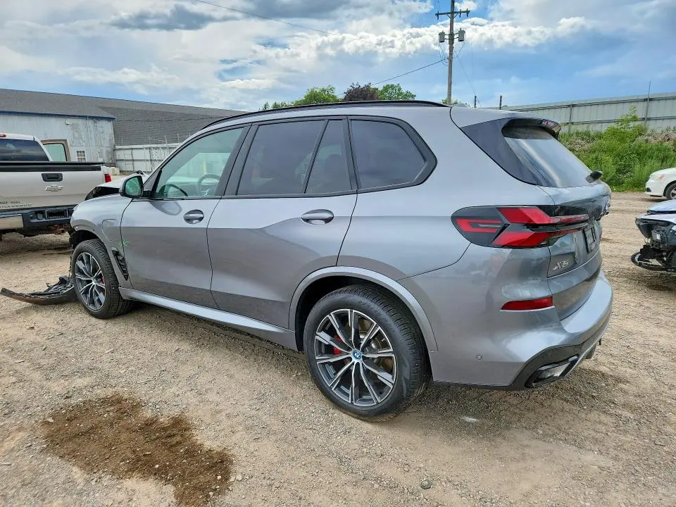 2024 BMW X5 XDRIVE50E  