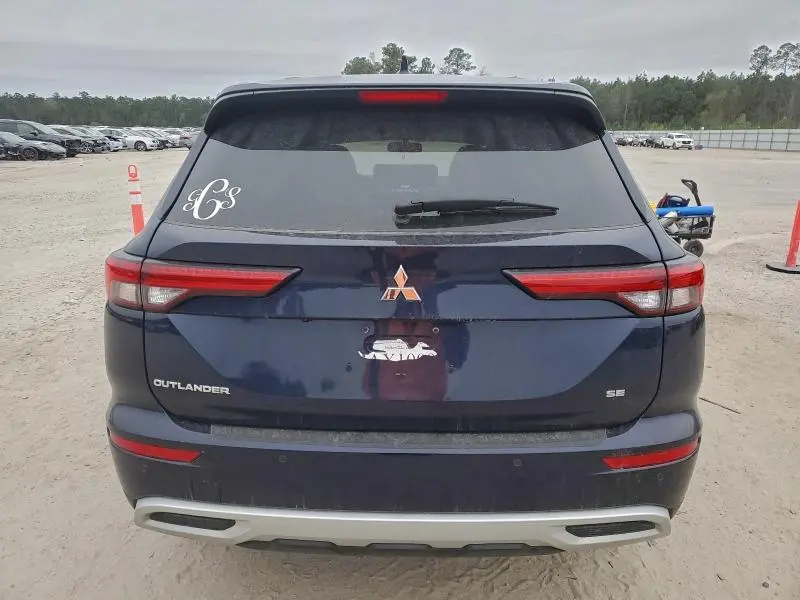 2023 MITSUBISHI OUTLANDER SE  