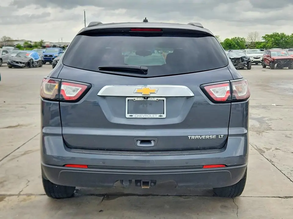 2014 CHEVROLET TRAVERSE LT  