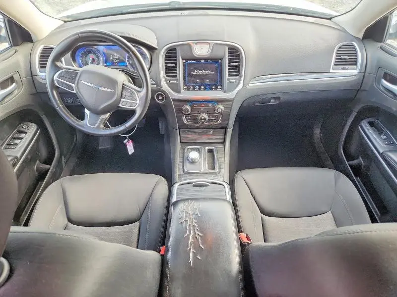 2019 CHRYSLER 300 TOURING  