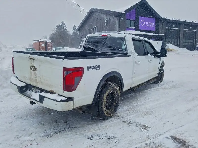 2024 FORD F150 XLT  