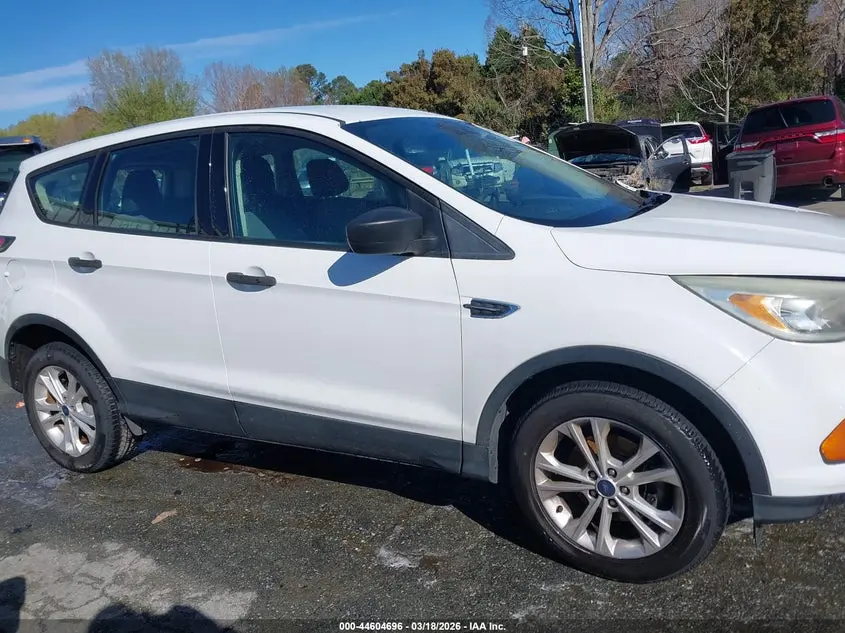 2017 FORD ESCAPE S