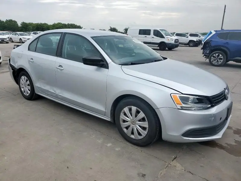 2013 VOLKSWAGEN JETTA BASE  