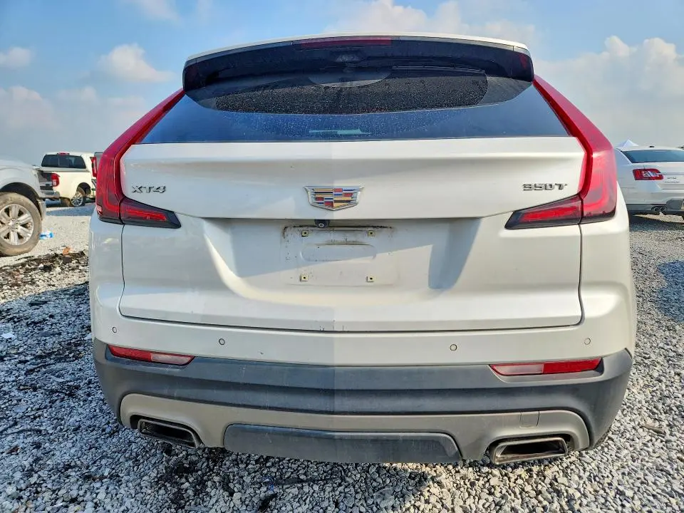 2020 CADILLAC XT4 PREMIUM LUXURY  