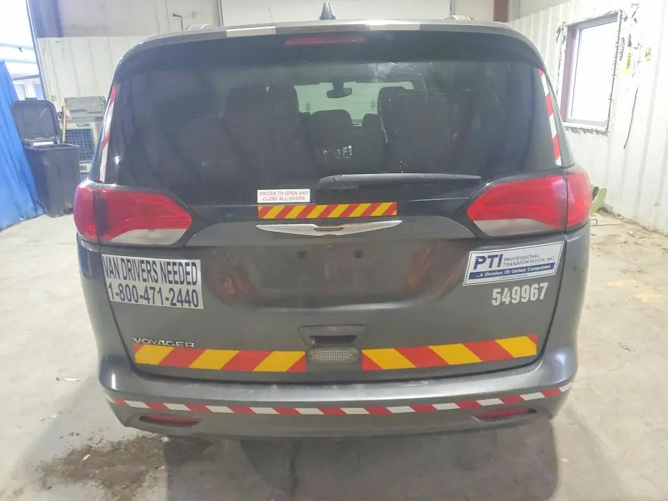 2021 CHRYSLER VOYAGER LXI  