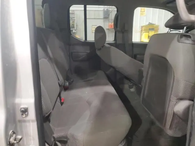 2013 NISSAN FRONTIER S