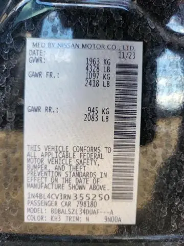 2024 NISSAN ALTIMA SR  