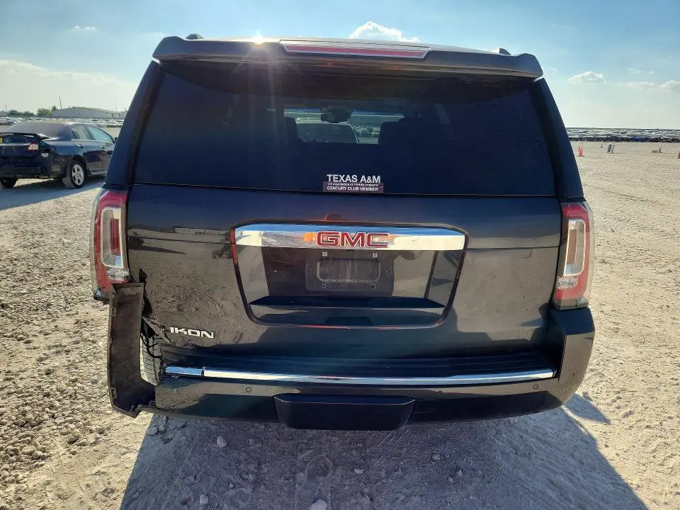 2017 GMC YUKON DENALI  