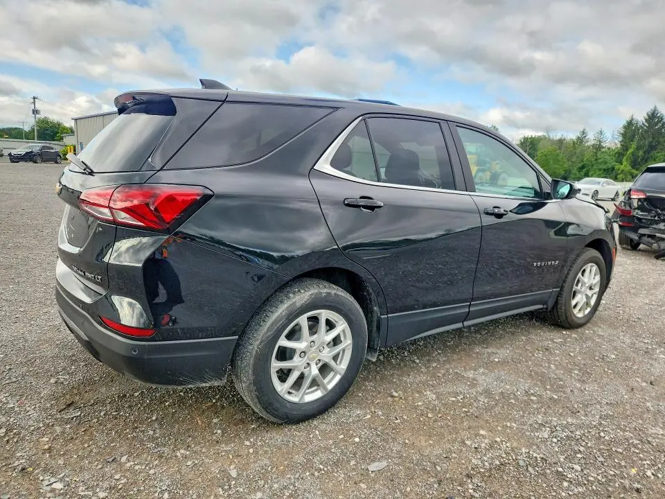 2022 CHEVROLET EQUINOX LT  