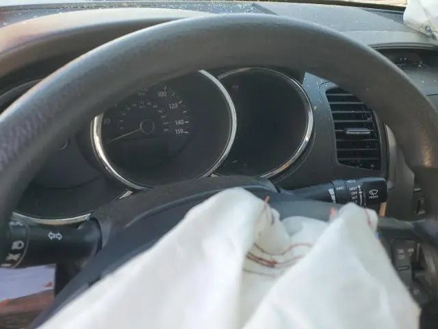 2012 KIA SORENTO BASE  