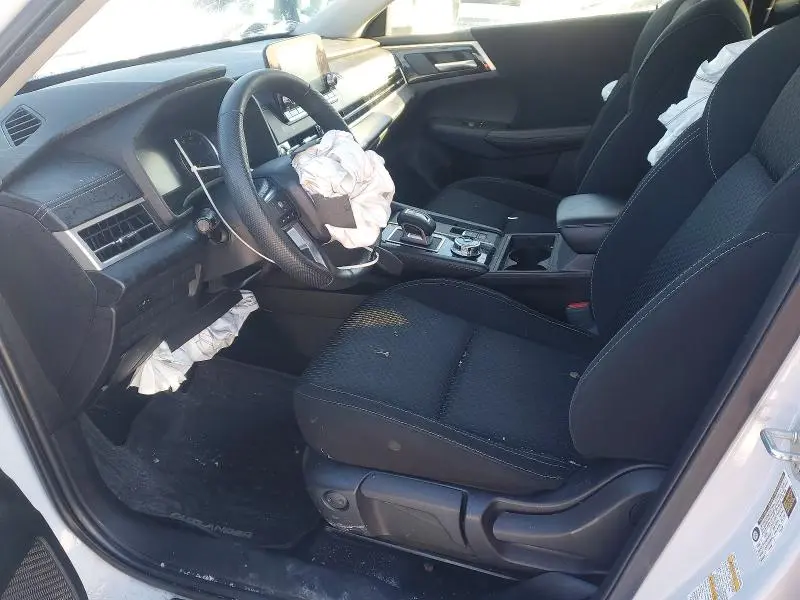 2022 MITSUBISHI OUTLANDER ES  