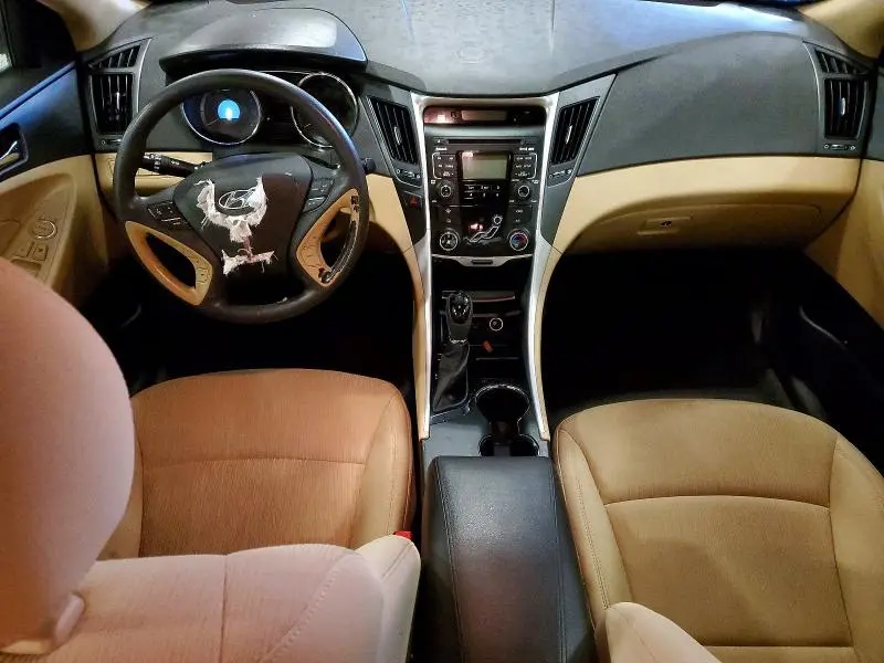 2011 HYUNDAI SONATA GLS  