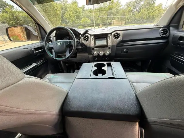 2016 TOYOTA TUNDRA SR  