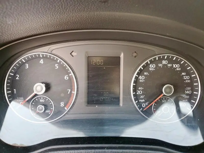 2015 VOLKSWAGEN PASSAT S  