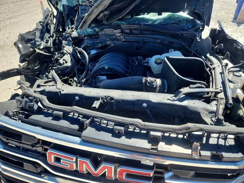 2022 GMC SIERRA K1500 SLT  