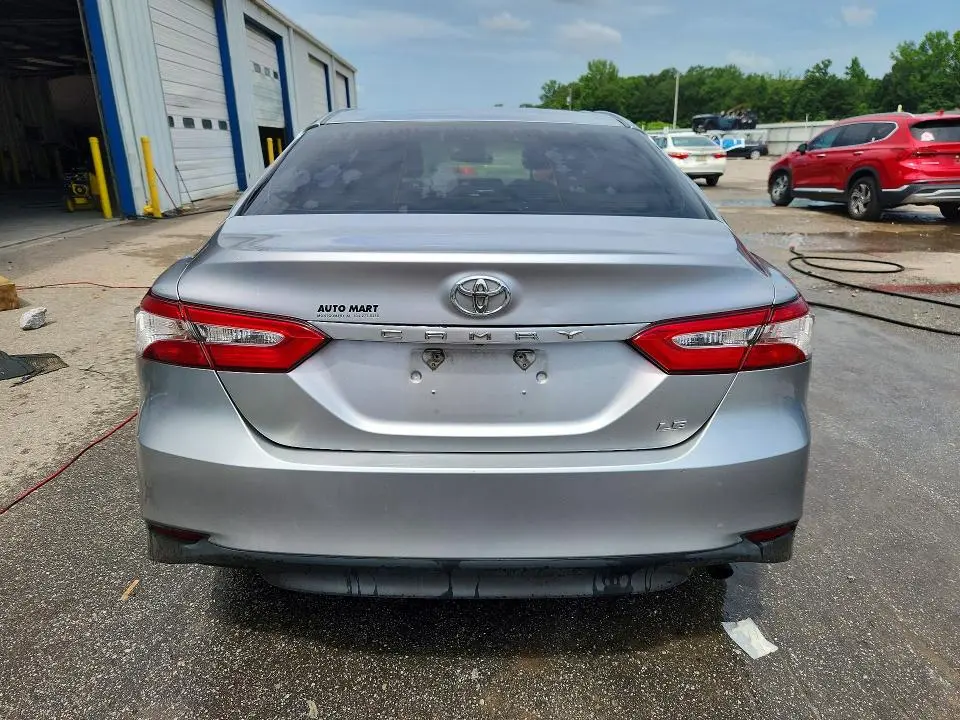 2018 TOYOTA CAMRY LE  