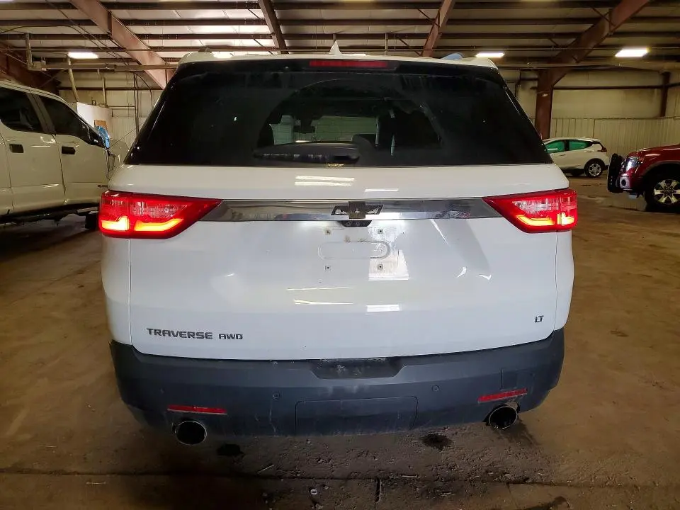 2020 CHEVROLET TRAVERSE LT  