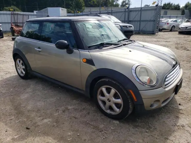 2010 MINI COOPER 