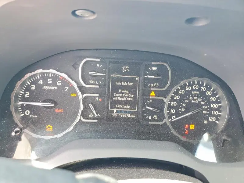 2018 TOYOTA TUNDRA SR5  